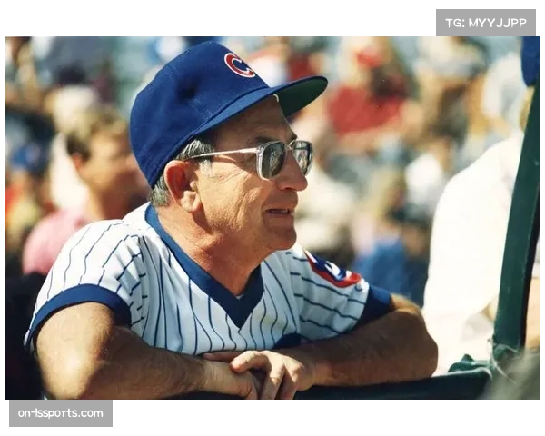 红人队证实，明星二垒手乔纳森·印第亚将接受左手腕手术